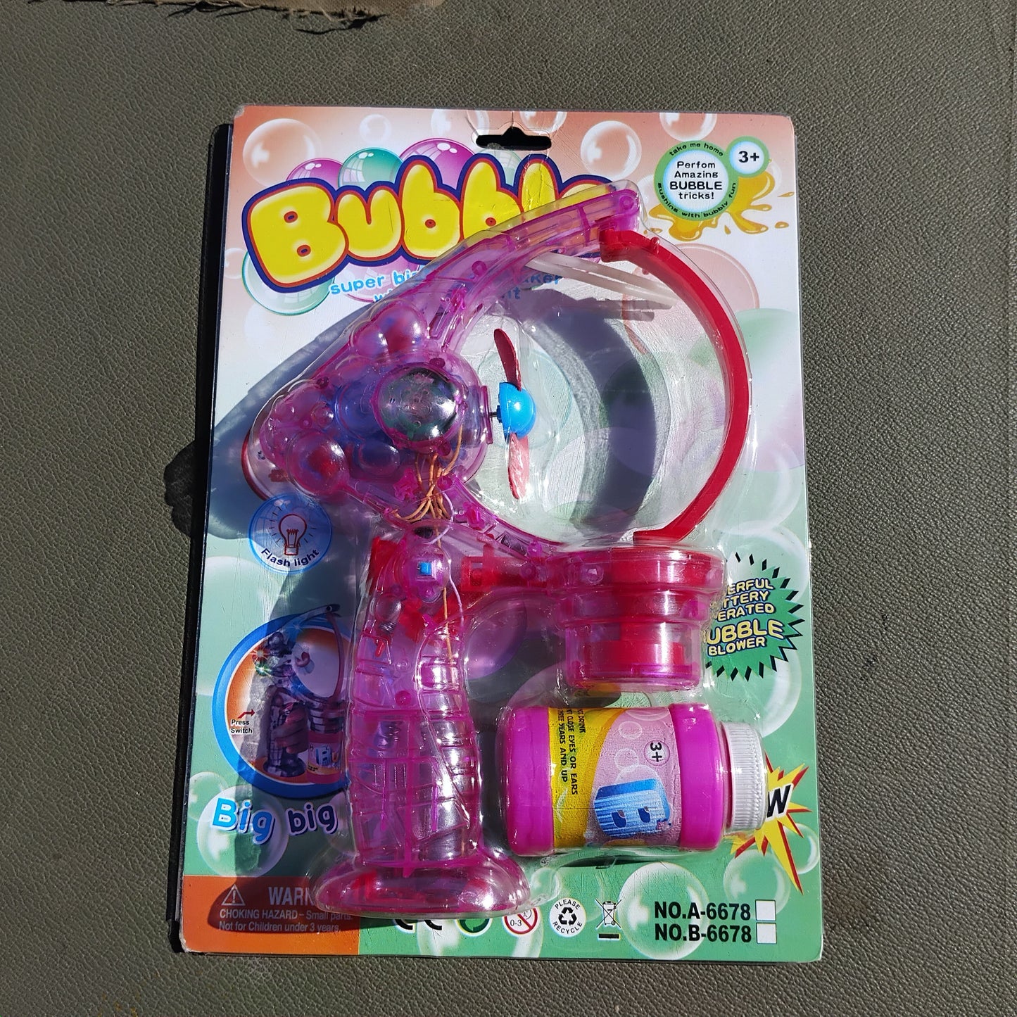 Job Lot of 12 Super Big Bubble Maker with Flash Light, Assorted Colours