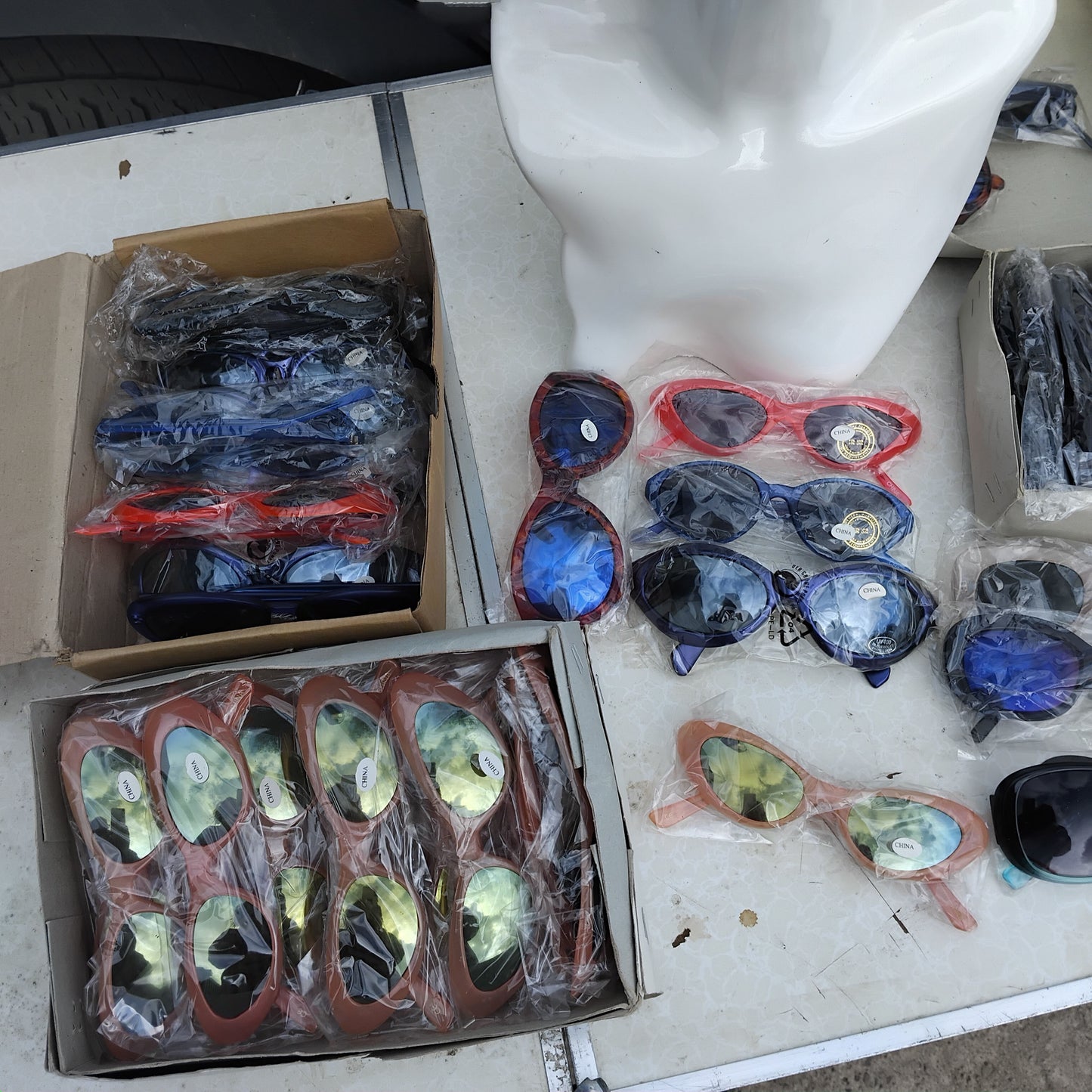 Job lot of 12 Assorted Adult Sunglasses