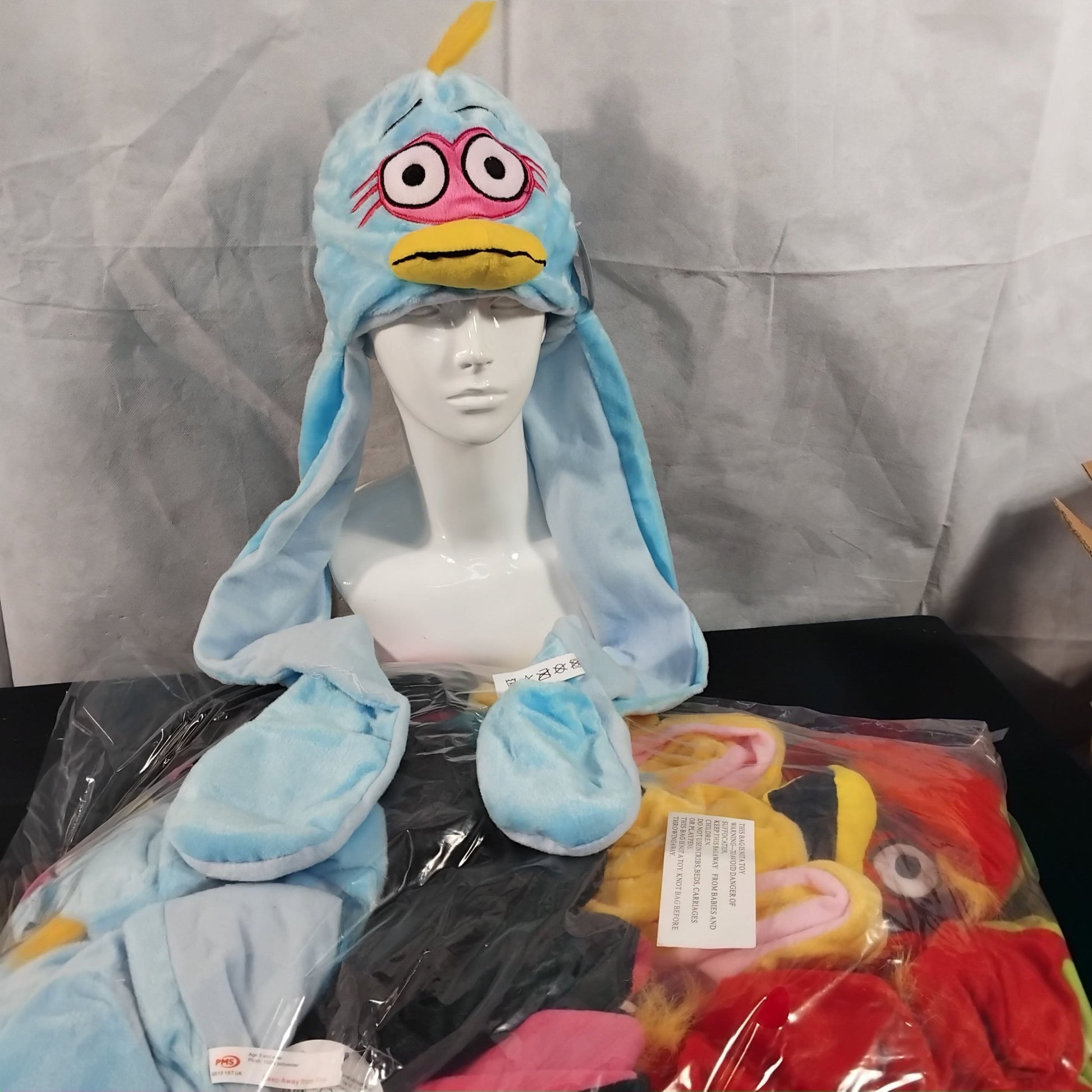 Job Lot of 12 Bird Brains One Piece Hat, Scarf and Goves, Assorted Colours - Gaita Home & Garden - Job Lot Carboot Stock